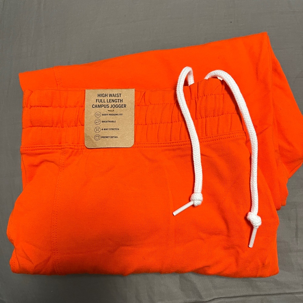 Victoria's Secret PINK Vibrant Orange Set - Picture 5 of 7